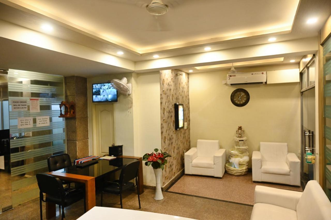 Ganga Darshanam Guesthouse At Dashashwamedh Ghat Bénarès Extérieur photo