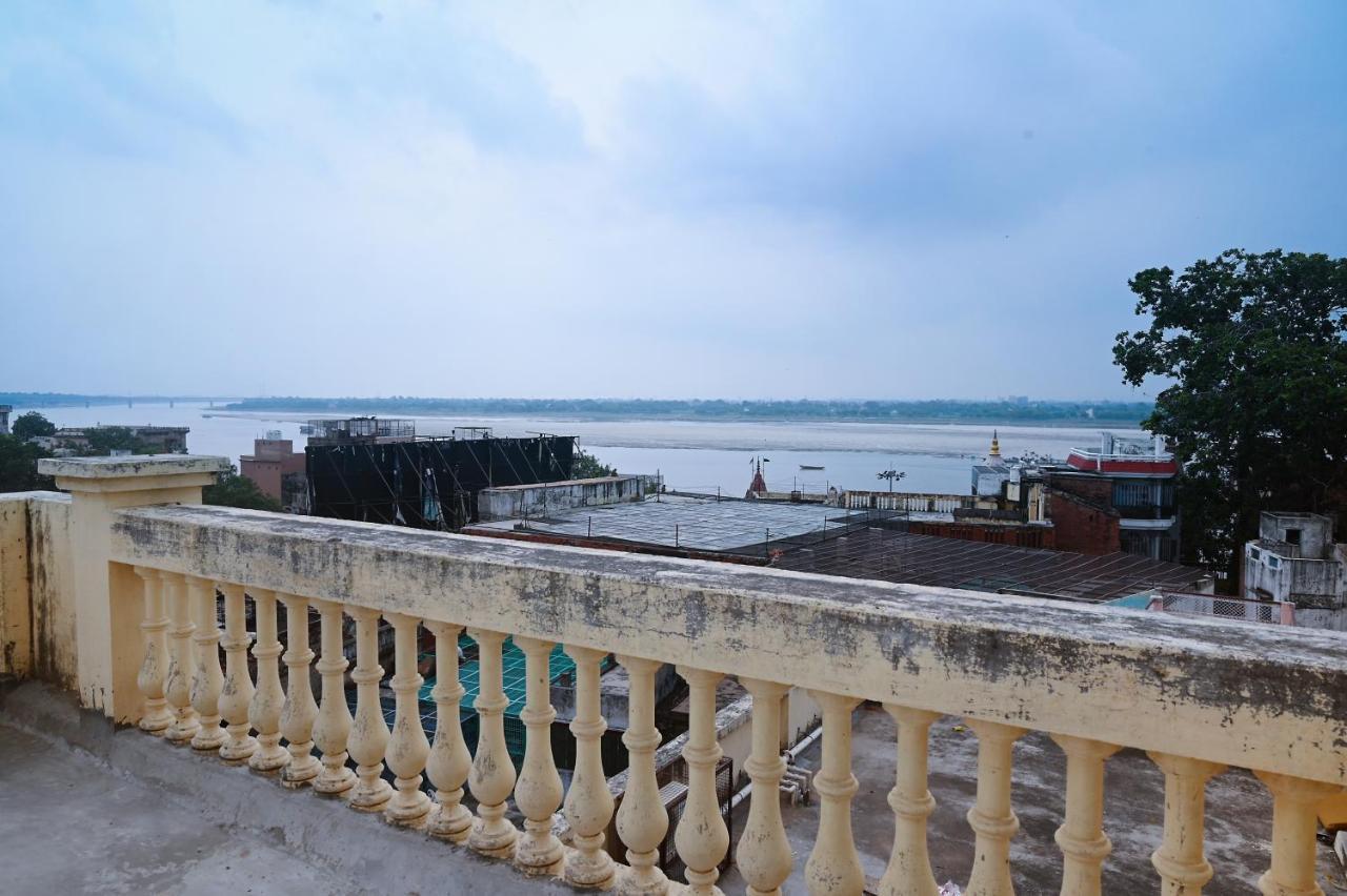 Ganga Darshanam Guesthouse At Dashashwamedh Ghat Bénarès Extérieur photo